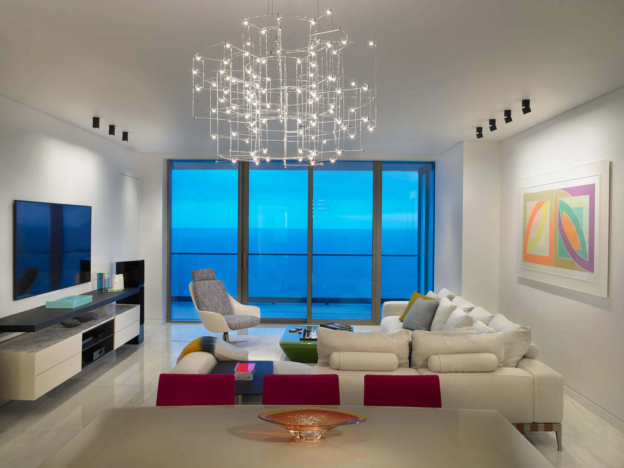 Crafting unique and timeless designs that combine global influences and innovative thinking through collaboration.