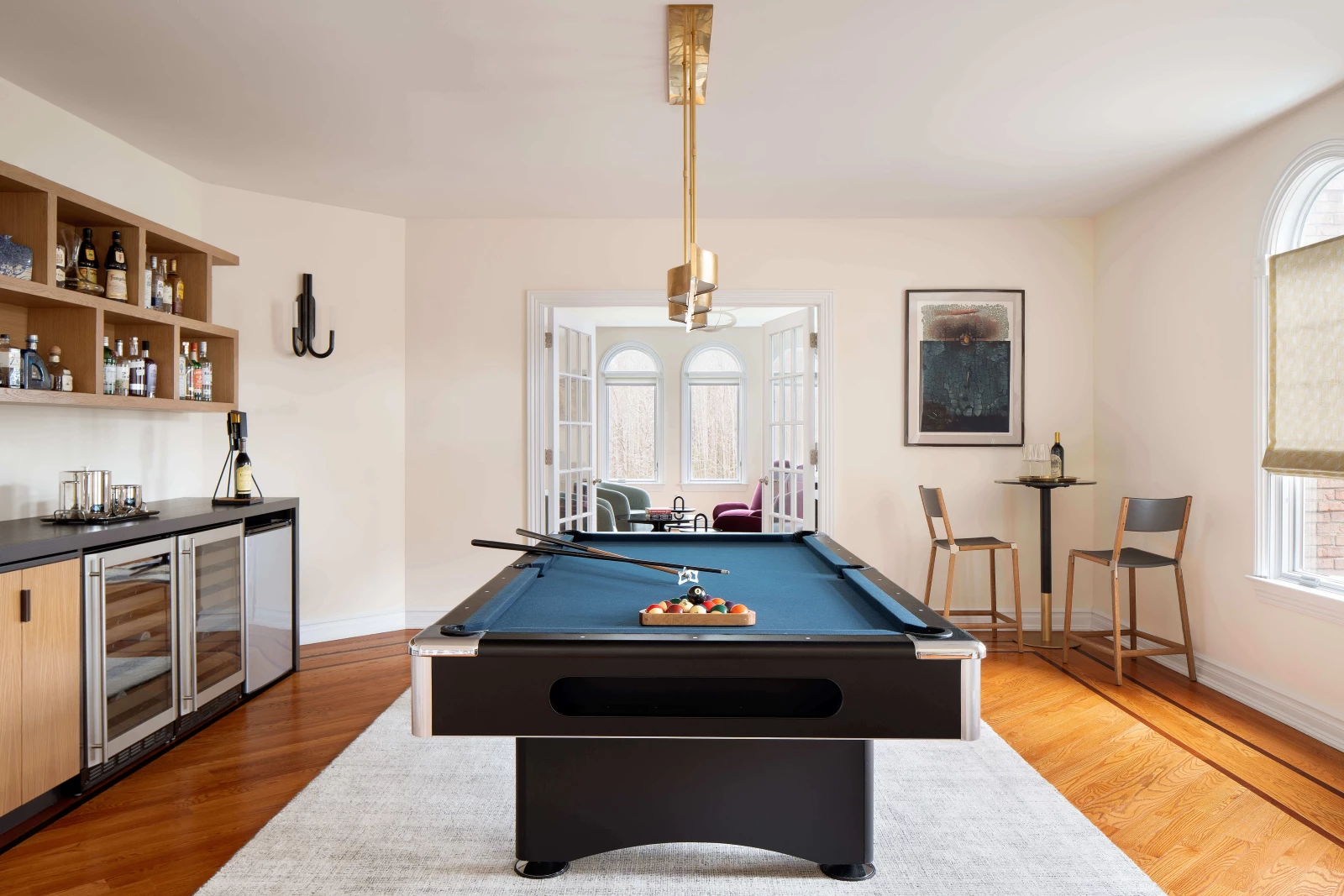 [entertainment_room_and_music_room]