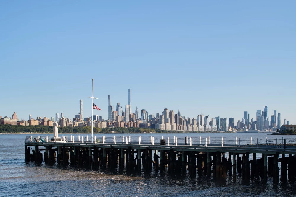 Photo of Edgewater NJ Condominium